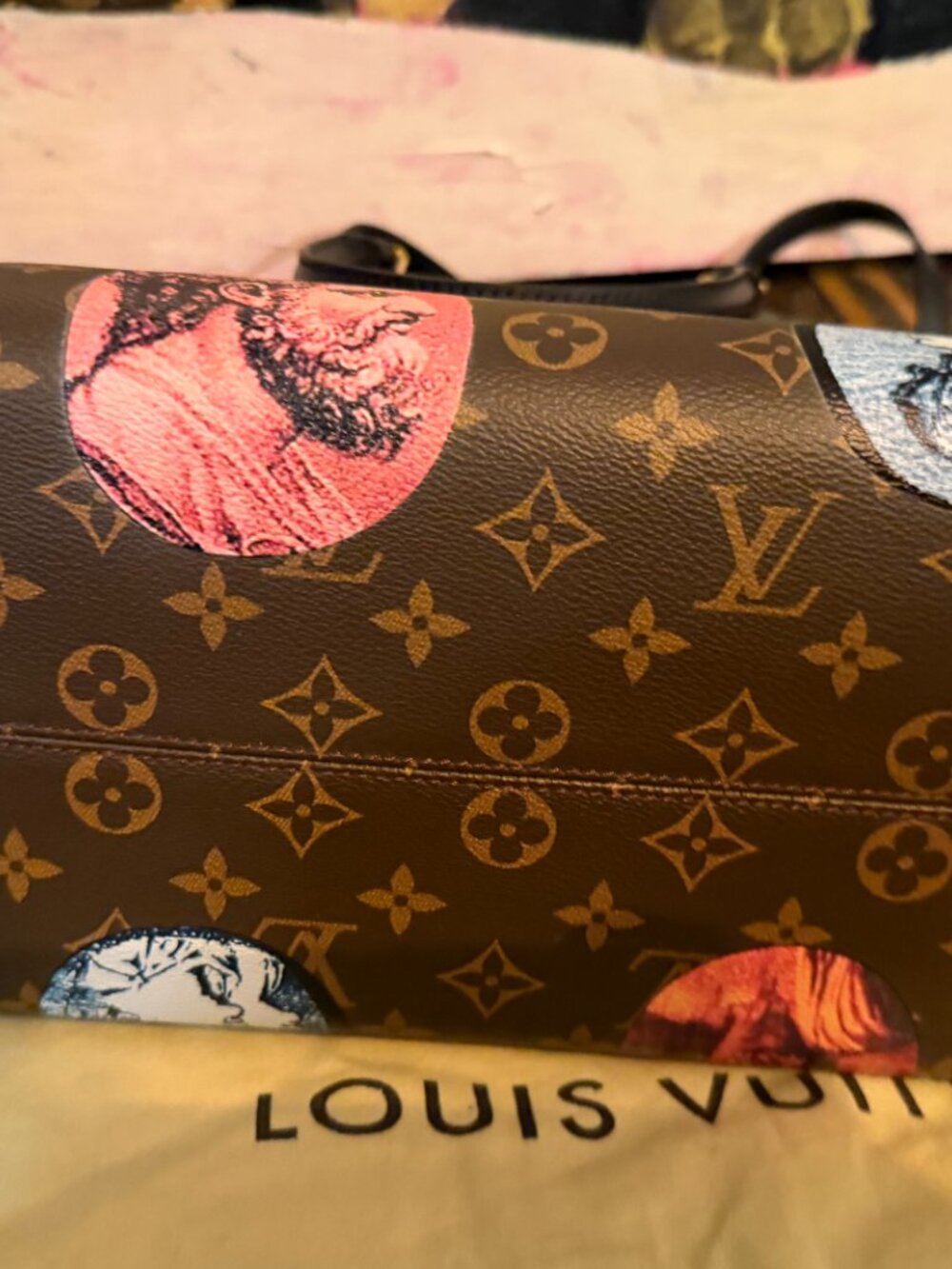 Louis Vuitton x Fornasetti Monogram Cameo OnTheGo MM - Picture 15 of 16